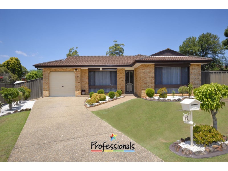 12 Empire Place, Illawong NSW 2234