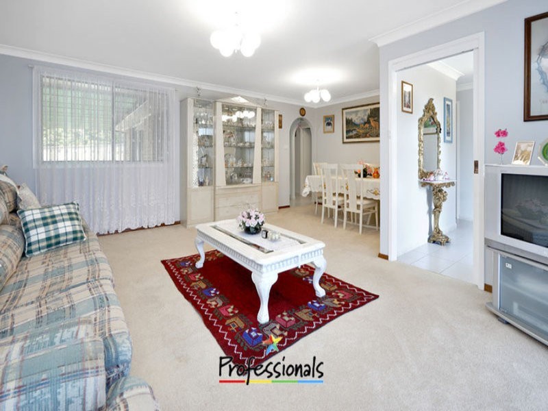 12 Empire Place, Illawong NSW 2234