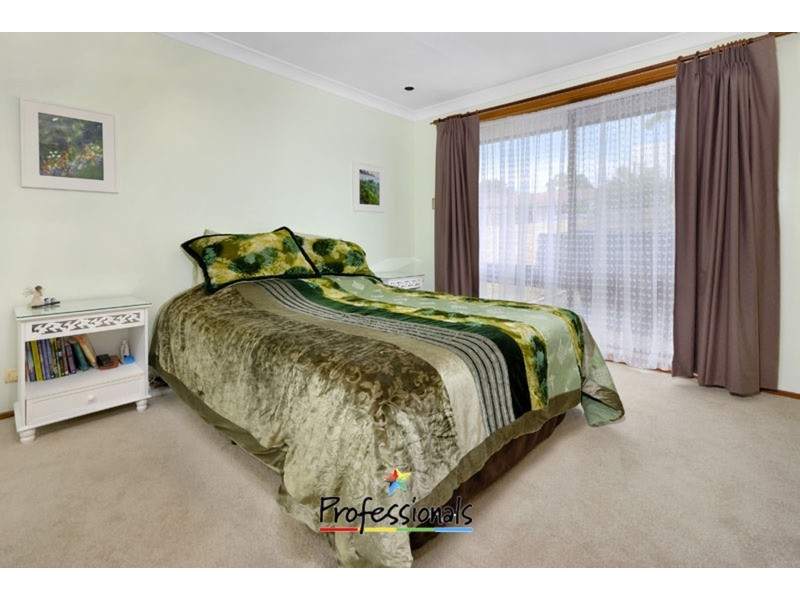 105 Hall Drive, Menai NSW 2234