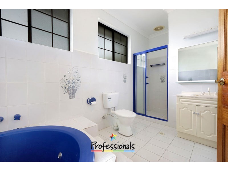 9 Empire Place, Illawong NSW 2234