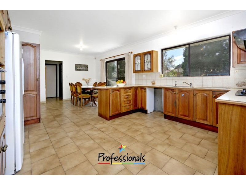 9 Empire Place, Illawong NSW 2234