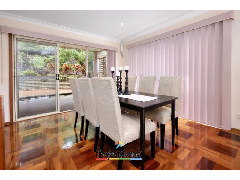 27 Burley Close, Illawong NSW 2234