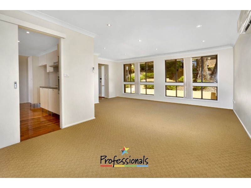 28 Mariner Road, Illawong NSW 2234