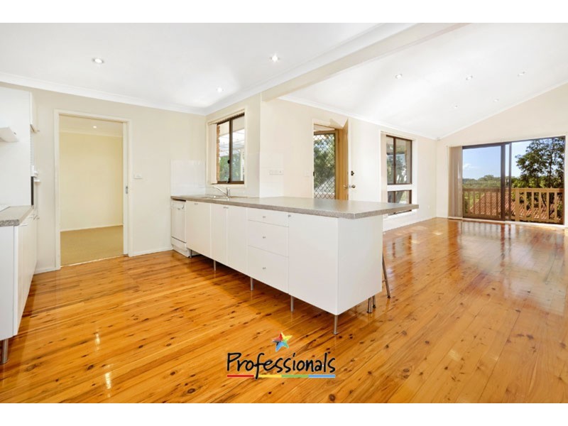 28 Mariner Road, Illawong NSW 2234