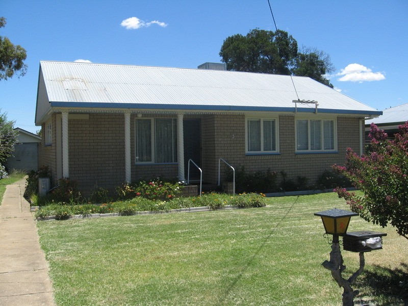 3 Edith Street, Tamworth NSW 2340