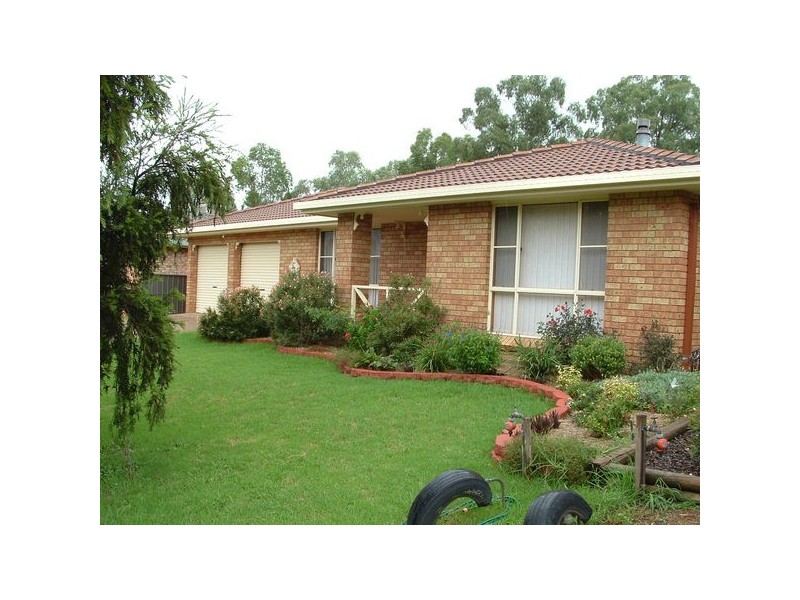 29 Windhover Crescent, Tamworth NSW 2340