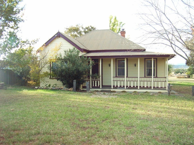 102 Flinders Street, Westdale NSW 2340