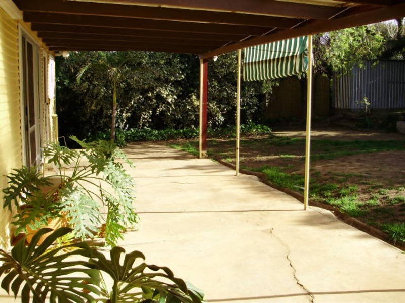 8 Burnside Avenue, East Tamworth NSW 2340