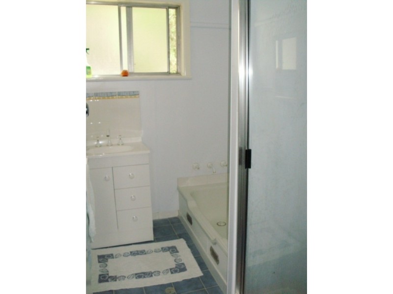 31 Holland Street, Tamworth NSW 2340