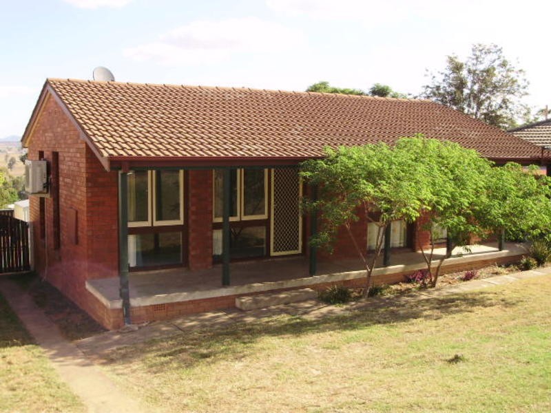 29 Mountview Crescent, Tamworth NSW 2340