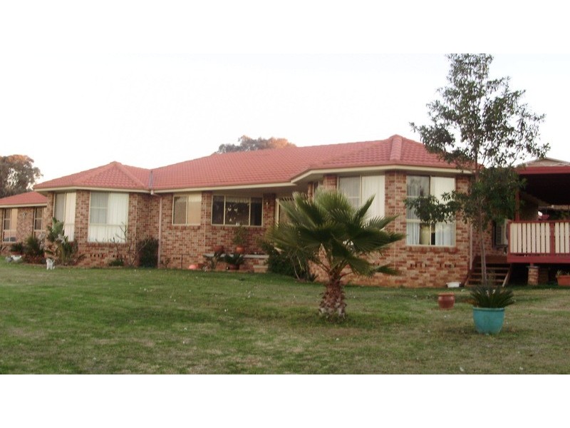 36 Hartman Drive, Tamworth NSW 2340