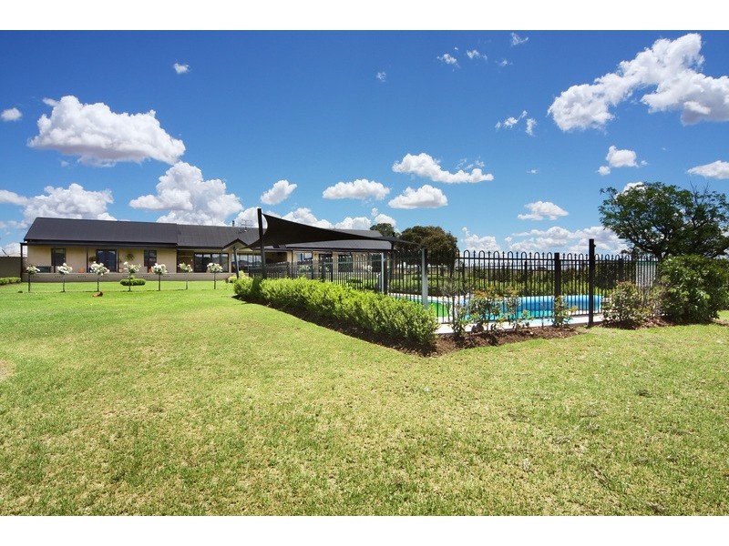 ‘Granville’ Gunnedah Road, Tamworth NSW 2340