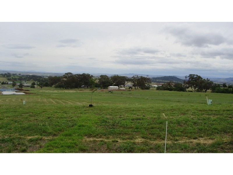 35 Flagstaff Road, Tamworth NSW 2340