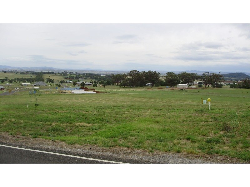 35 Flagstaff Road, Tamworth NSW 2340