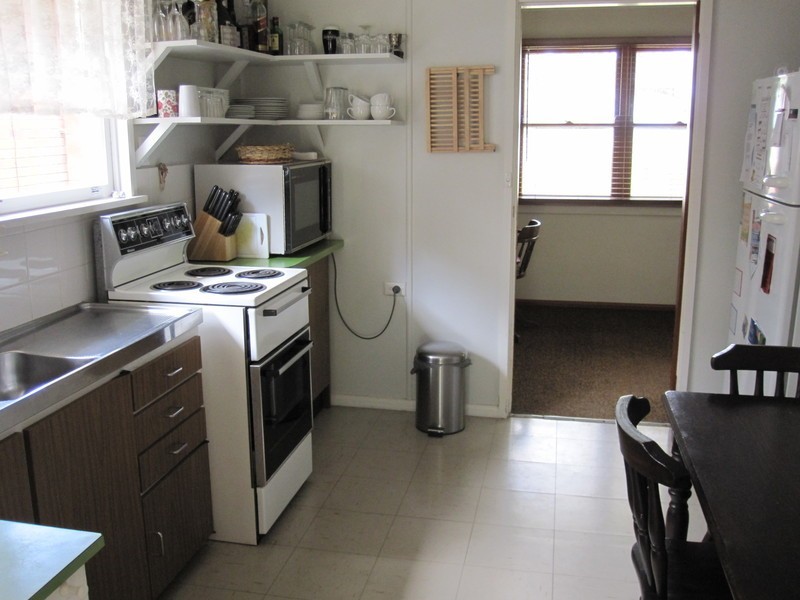 8 Bailey Avenue, East Tamworth NSW 2340