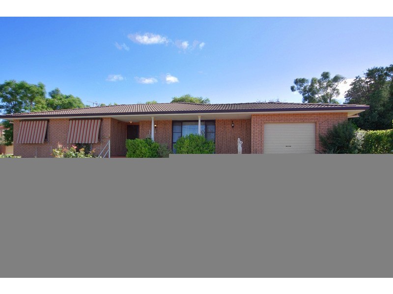 2 Jacaranda Place, Tamworth NSW 2340