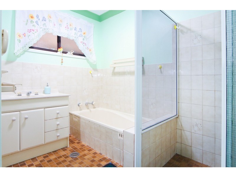 2 Jacaranda Place, Tamworth NSW 2340