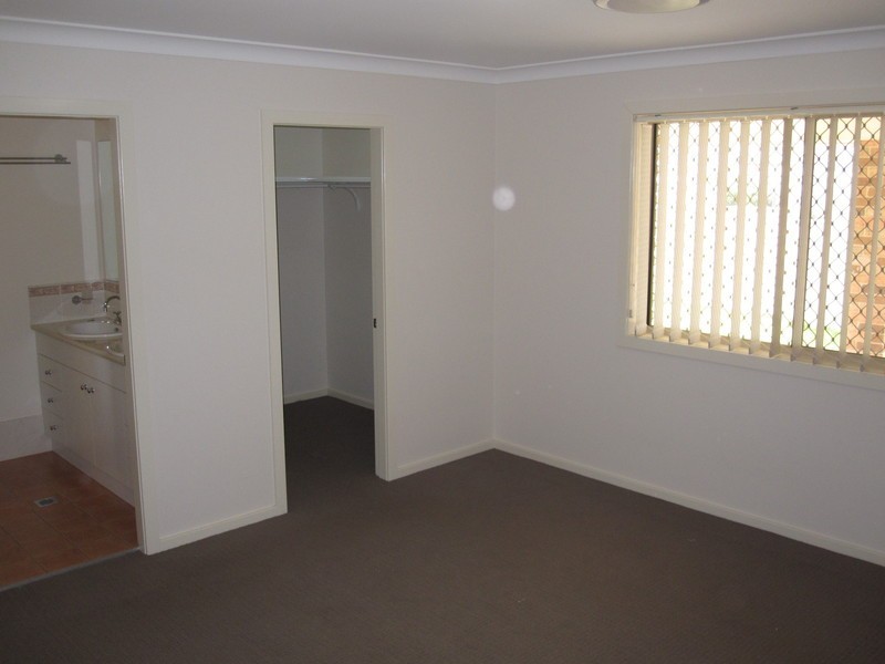 5 Warrabah Close, Tamworth NSW 2340