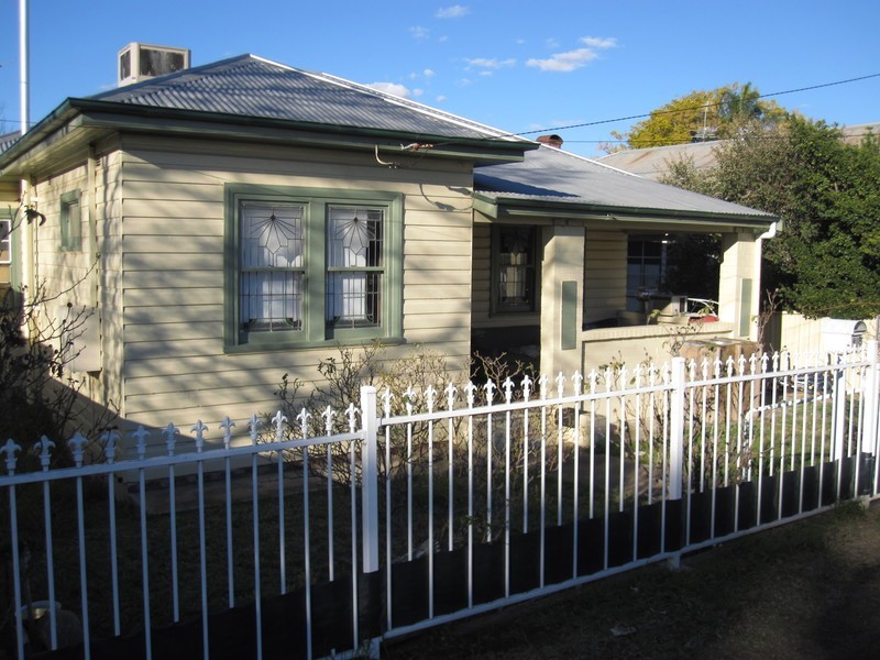 18a Denne Street, Tamworth NSW 2340