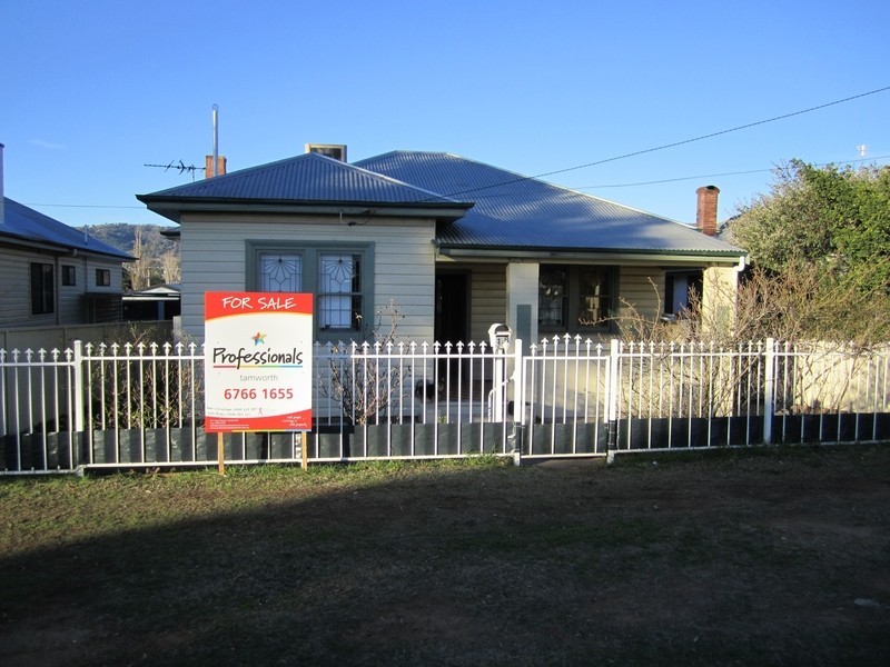 18a Denne Street, Tamworth NSW 2340