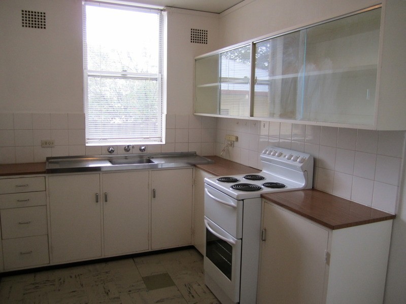 2/6 Golf Street, Tamworth NSW 2340