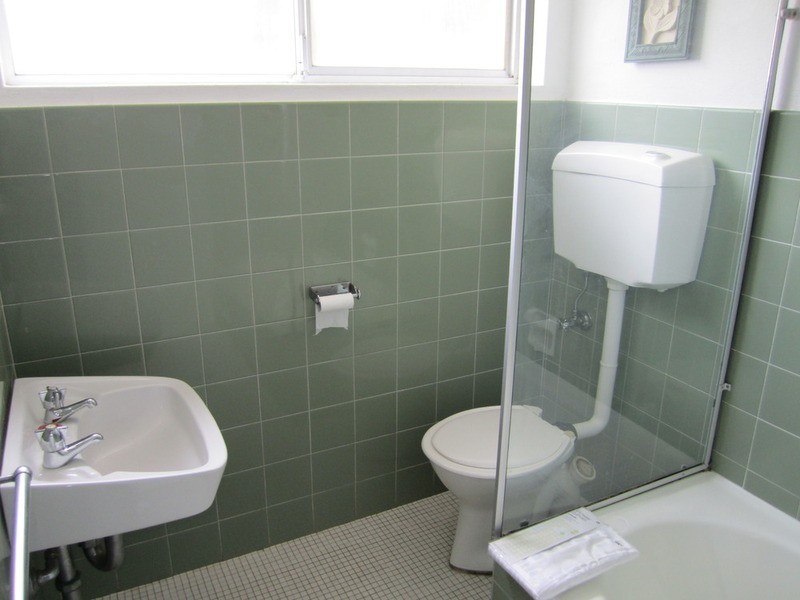 2/6 Golf Street, Tamworth NSW 2340