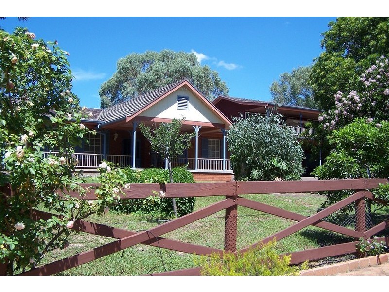 223 Yarrol Road, Tamworth NSW 2340