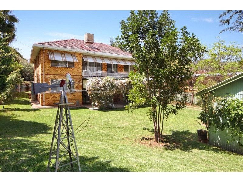 25 Napier Street, Tamworth NSW 2340