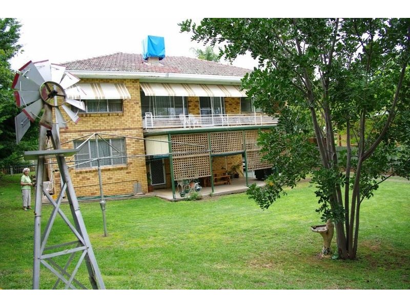 25 Napier Street, Tamworth NSW 2340