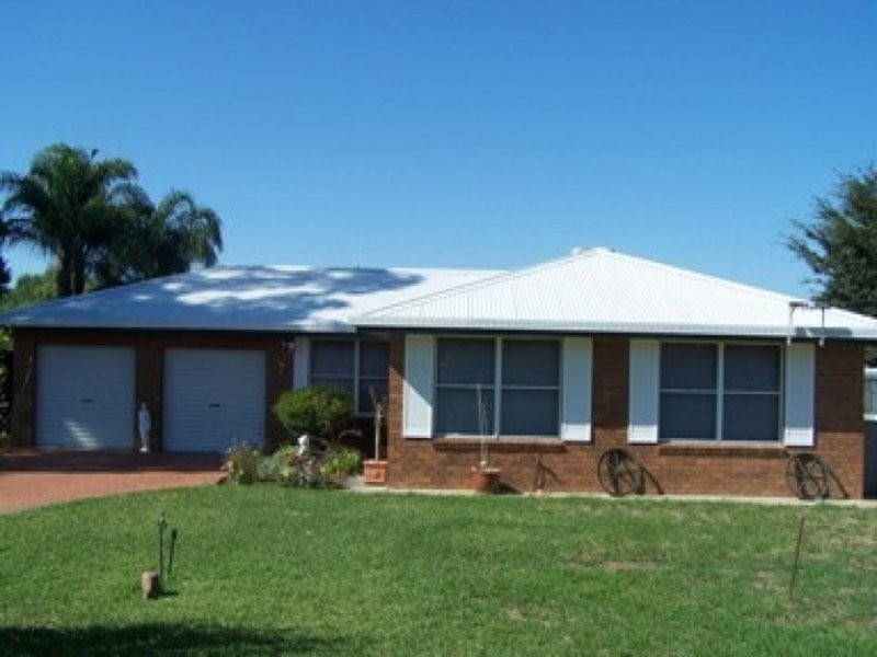 7 Chapman, Manilla NSW 2346