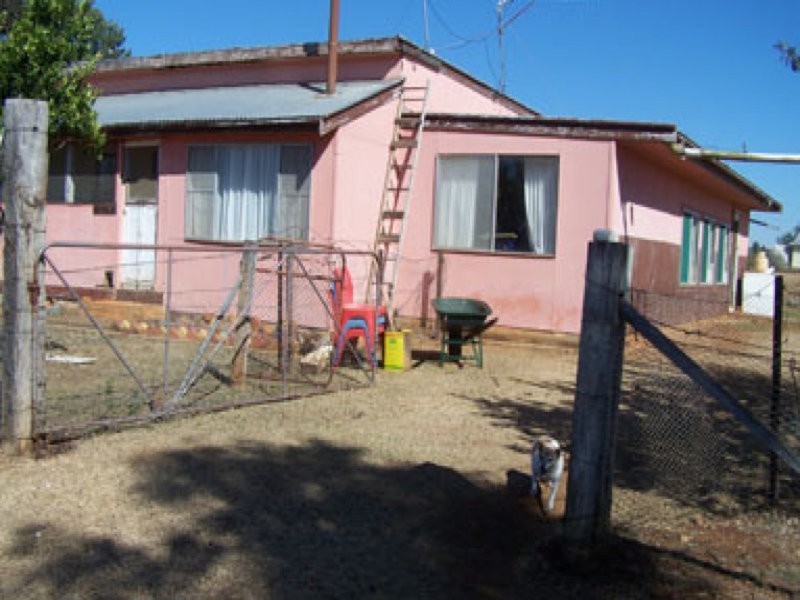 0 0, Manilla NSW 2346