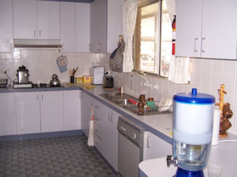 0 0, Manilla NSW 2346