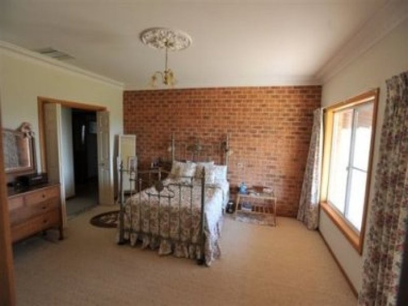 0 0, Piallamore NSW 2340