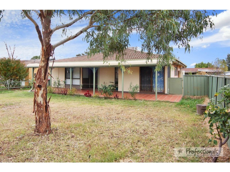 1 Kenny Drive, Tamworth NSW 2340