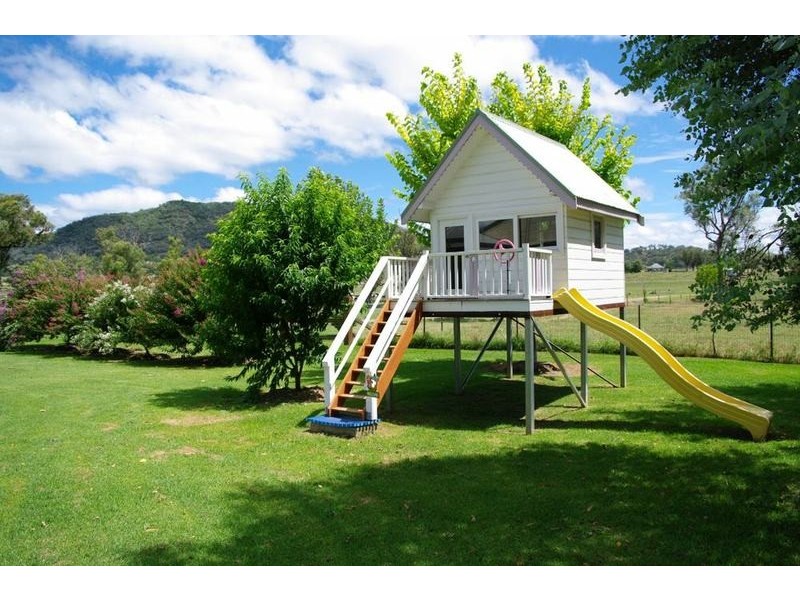 Ultimate Dairy Farm, Manilla NSW 2346