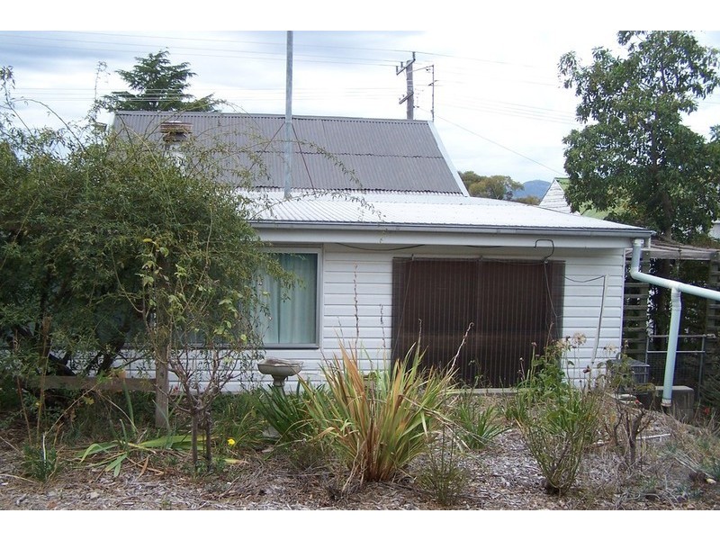 31 Church Street, Quirindi NSW 2343