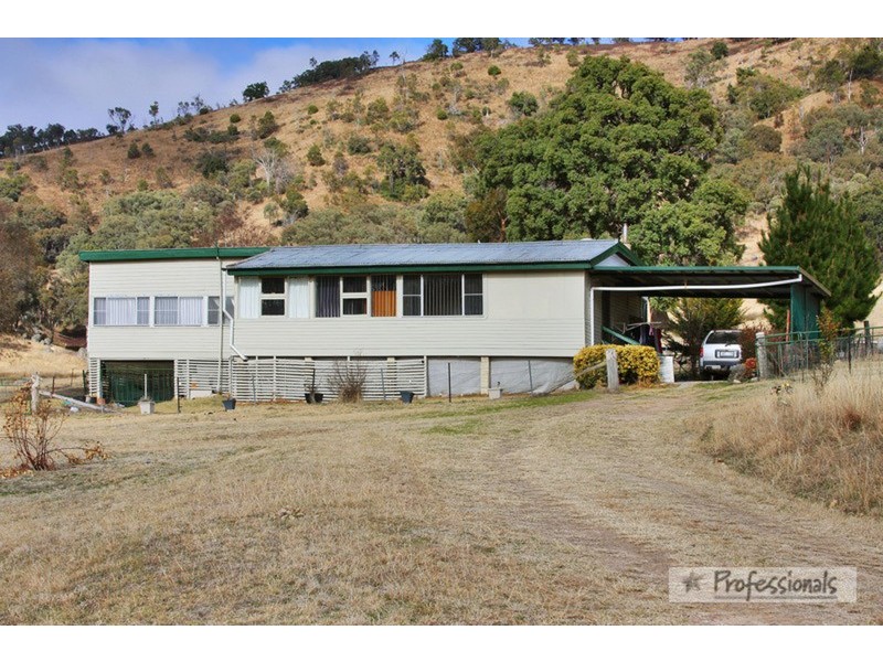 ‘McClintock’  979 Watsons Creek Road, Bendemeer NSW 2355