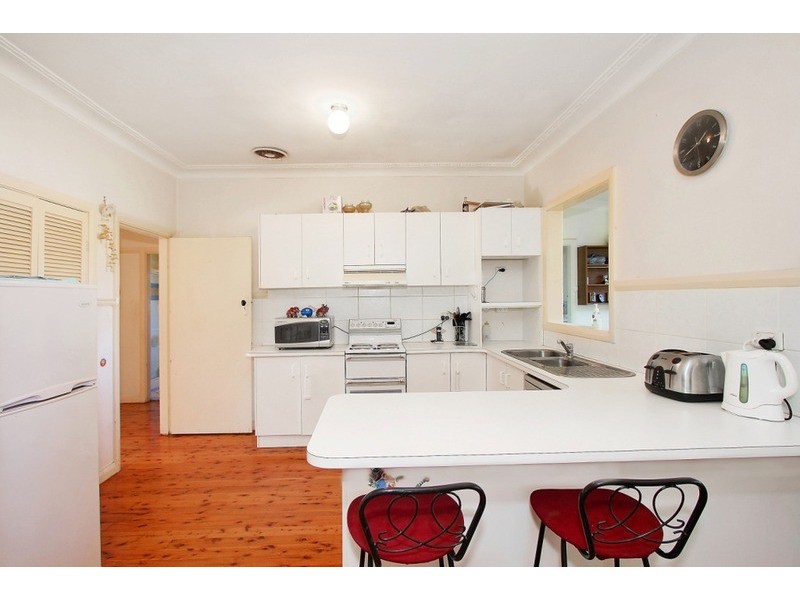 9 Edgeroy Street, Tamworth NSW 2340