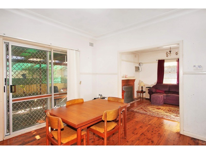 9 Edgeroy Street, Tamworth NSW 2340