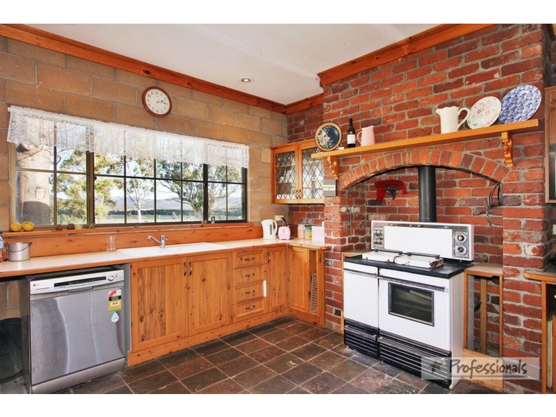 ‘Amarete’ Langens Lane, Moore Creek NSW 2340