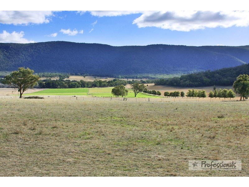 ‘Amarete’ Langens Lane, Moore Creek NSW 2340