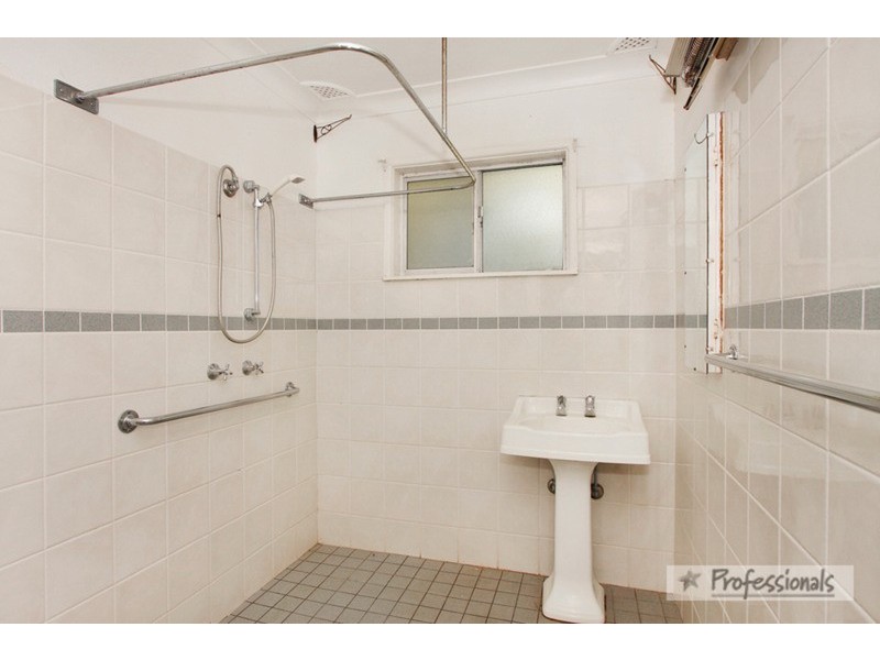 19 Holland  Street, Tamworth NSW 2340