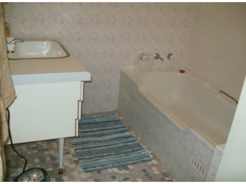 43 Edward Street, Tamworth NSW 2340