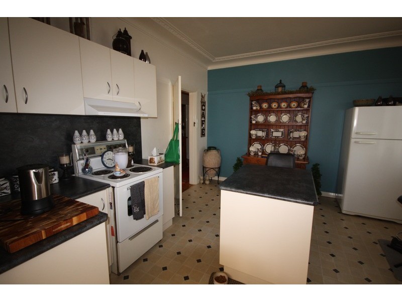 33 Phillip Street, Tamworth NSW 2340