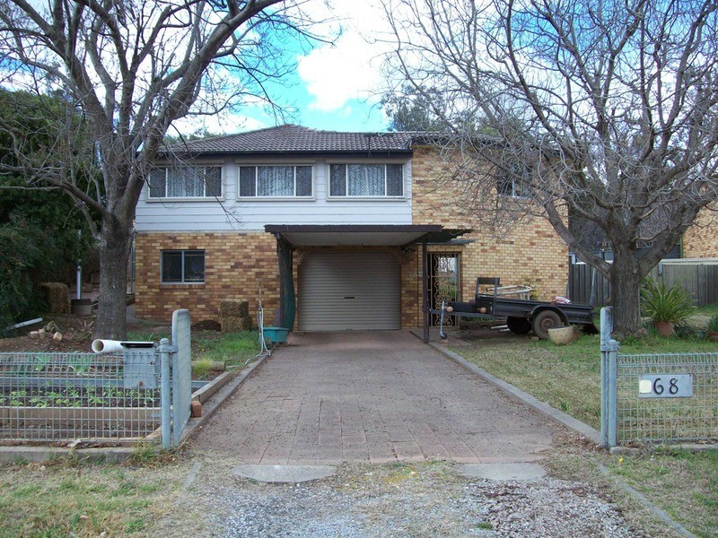 68 Manilla Road, Tamworth NSW 2340