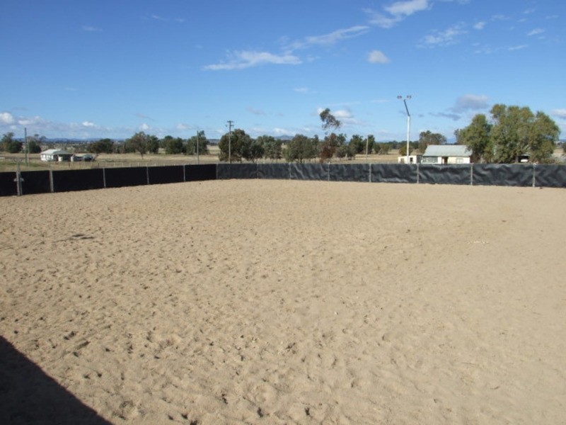 5 Roberts  Road, Tamworth NSW 2340