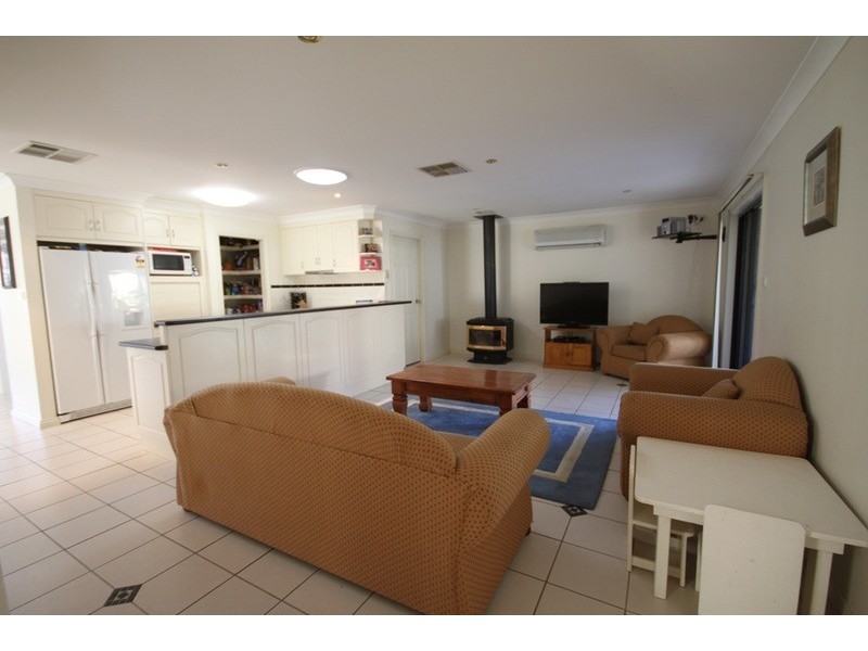 43 Peregrine Avenue, Calala NSW 2340