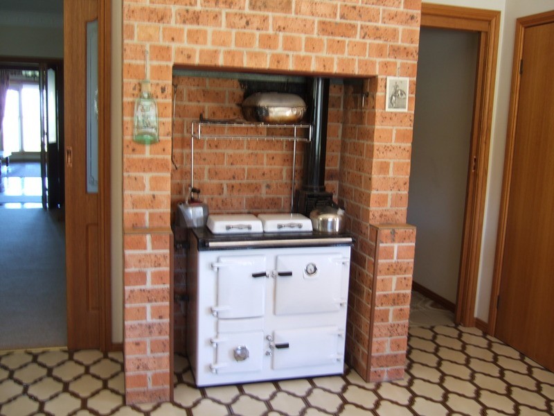 HIGHLANDS 157 Kerridene Road, Piallamore NSW 2340