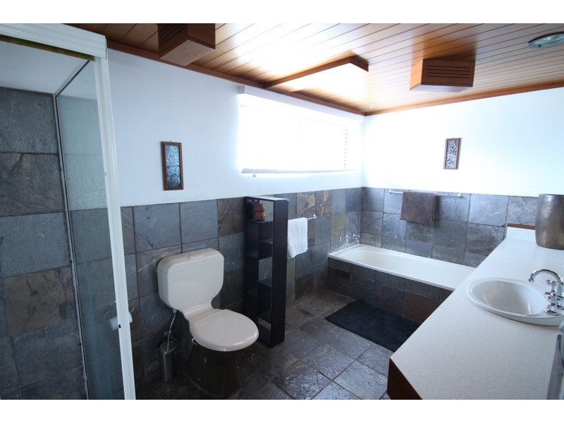 5 Girraween Avenue, Tamworth NSW 2340