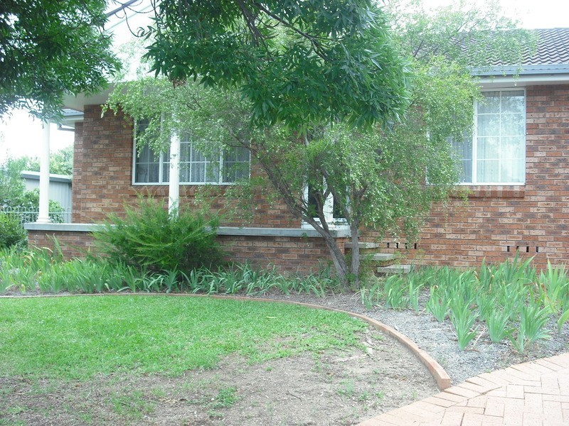 16 Banjo Circuit, Tamworth NSW 2340